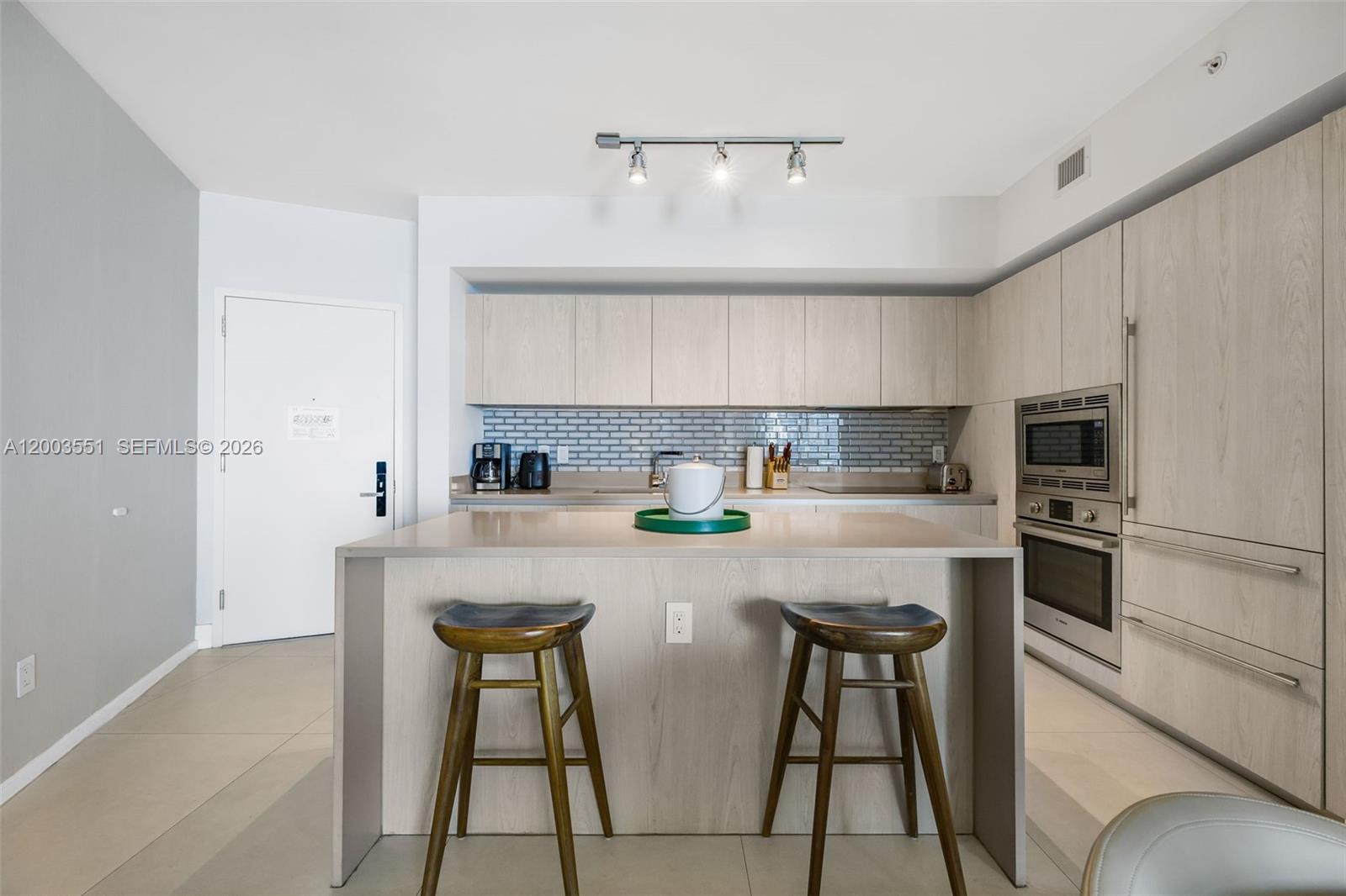 2207 1 / 1 852 sq. ft. $ 2026-04-18 0 Photo