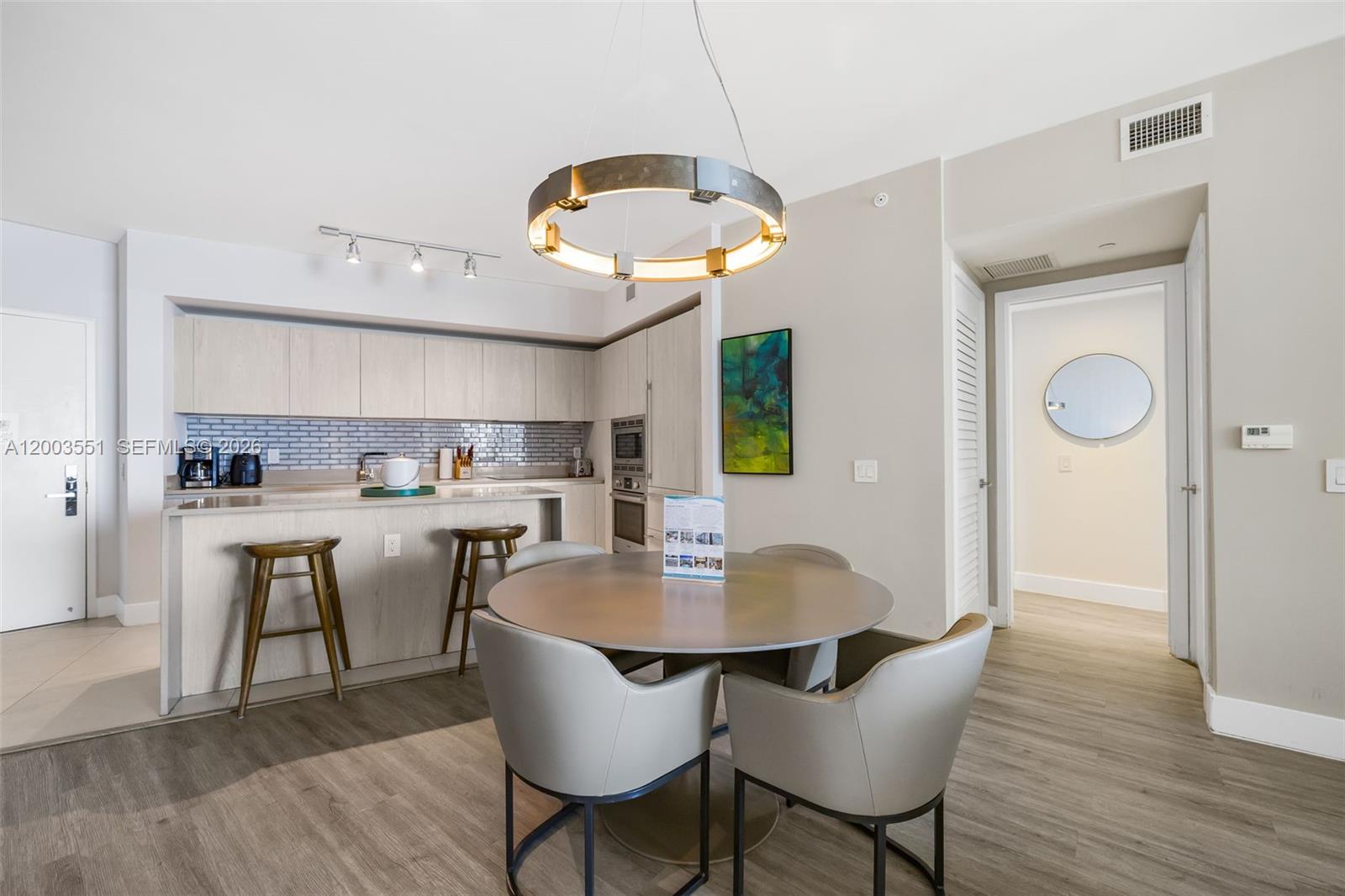 2207 1 / 1 852 sq. ft. $ 2026-04-18 0 Photo