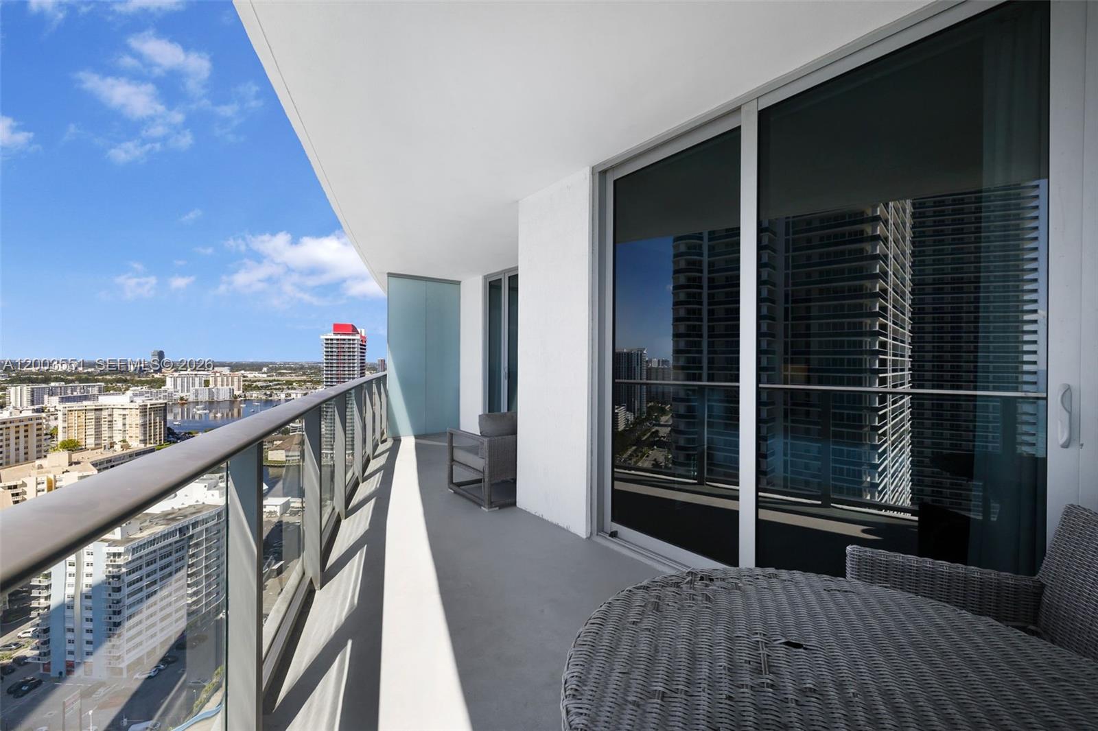 2207 1 / 1 852 sq. ft. $ 2026-04-18 0 Photo