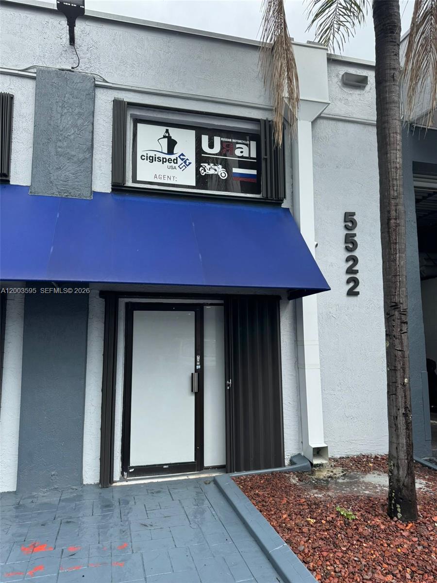 5520  /   sq. ft. $ 2026-04-18 0 Photo