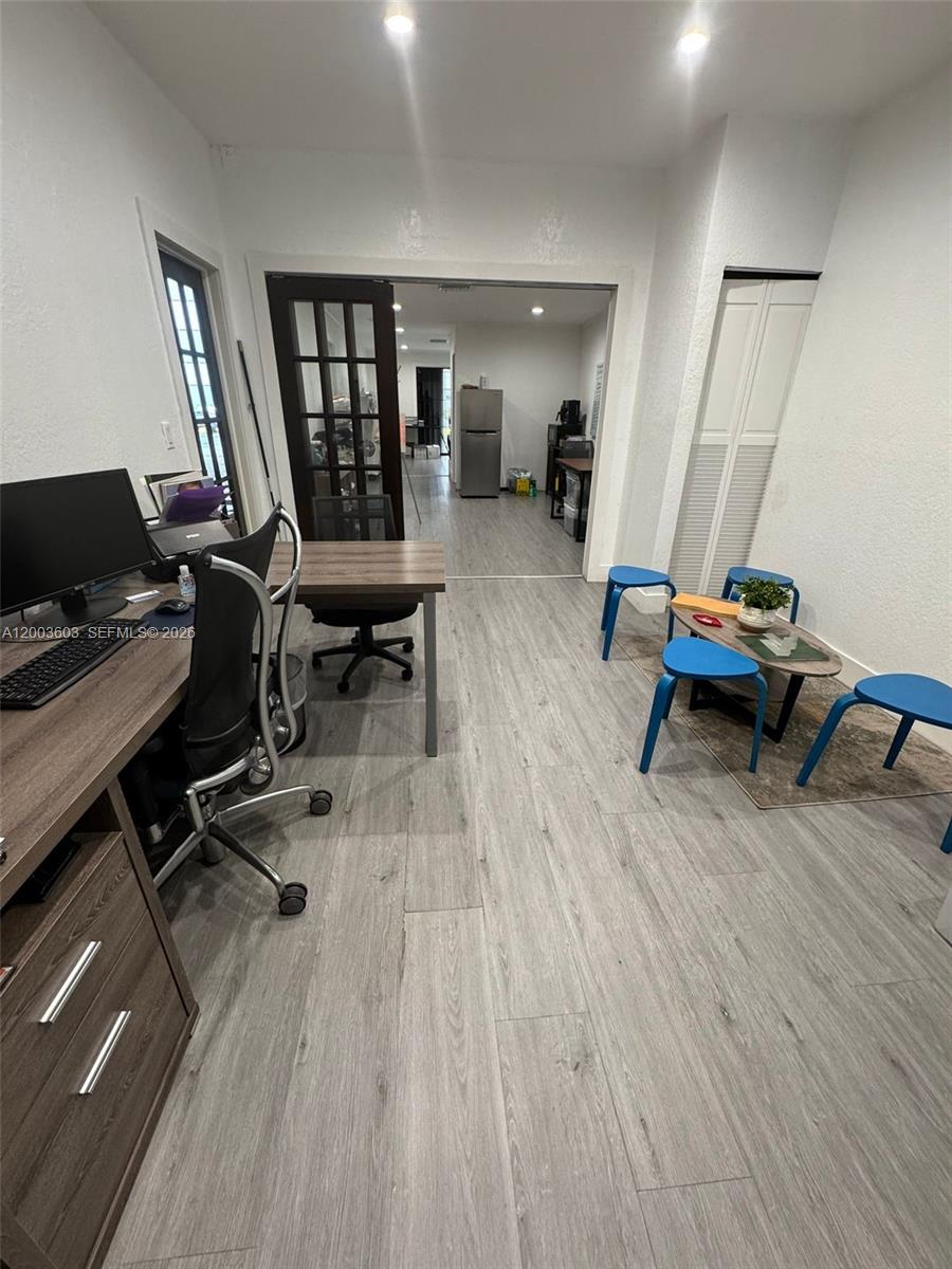 5522  /   sq. ft. $ 2026-04-18 0 Photo