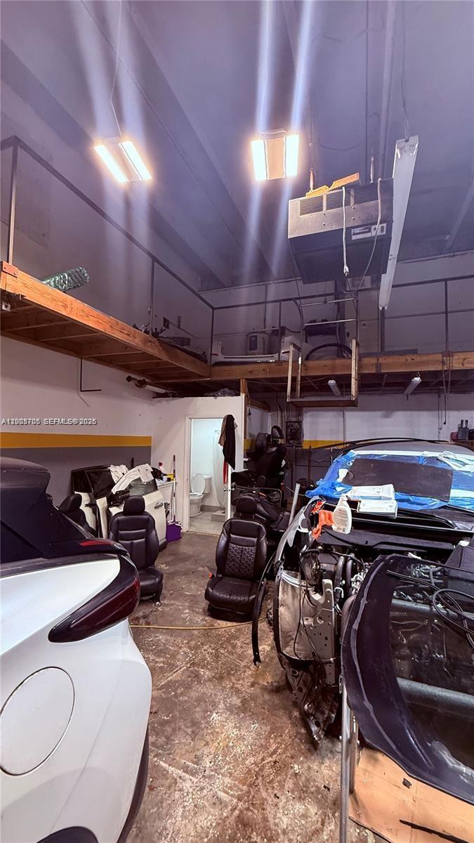 1  /   sq. ft. $ 2026-04-19 0 Photo