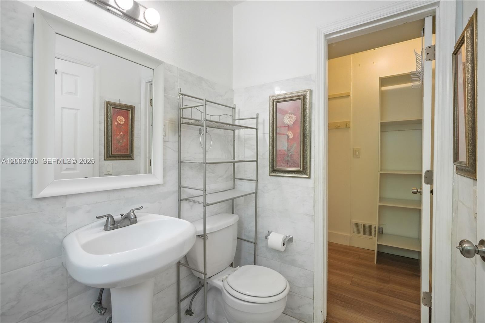   /  2464 sq. ft. $ 2026-04-19 0 Photo