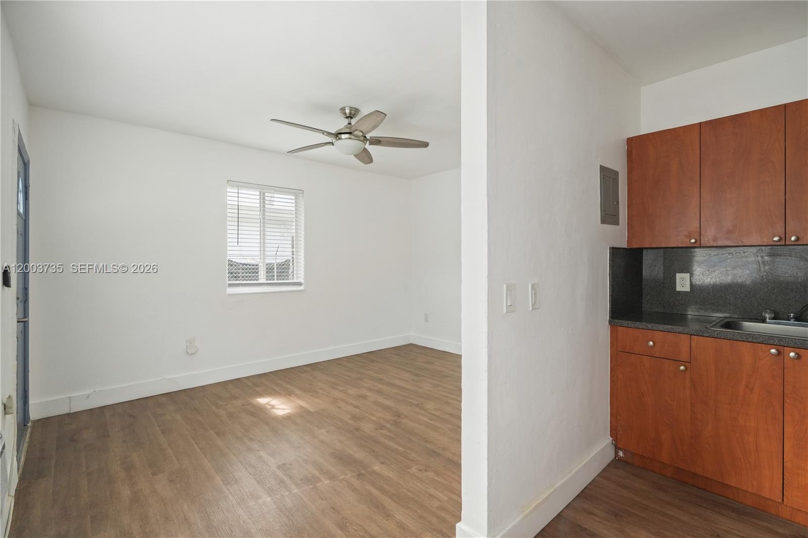   /  2464 sq. ft. $ 2026-04-19 0 Photo