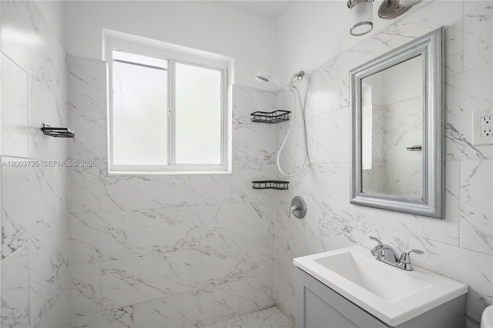   /  2464 sq. ft. $ 2026-04-19 0 Photo