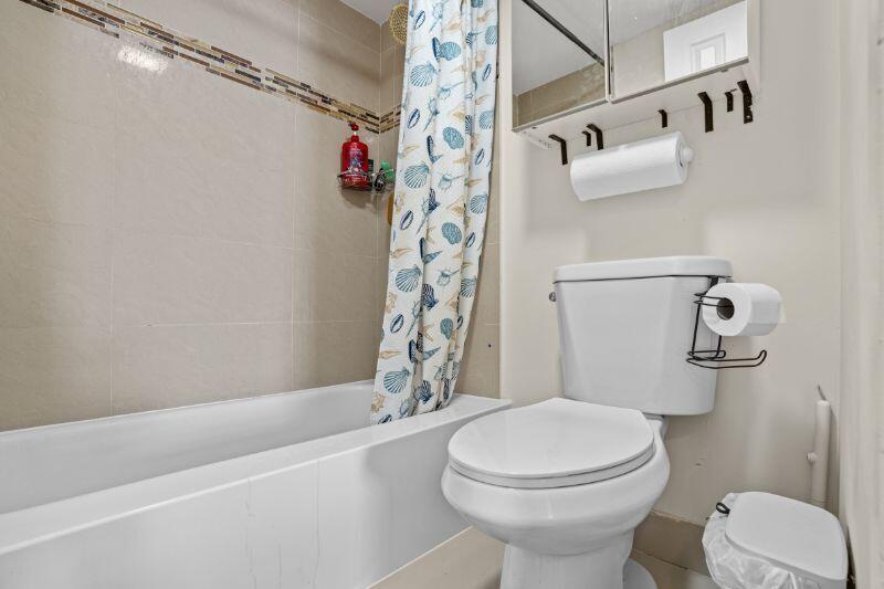 Photo of 3675 Country Club  #2401, Aventura, Florida, 33180 - 10
