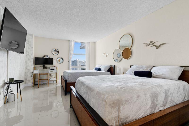 Photo of 3675 Country Club  #2401, Aventura, Florida, 33180 - 11