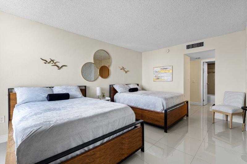 Photo of 3675 Country Club  #2401, Aventura, Florida, 33180 - 12