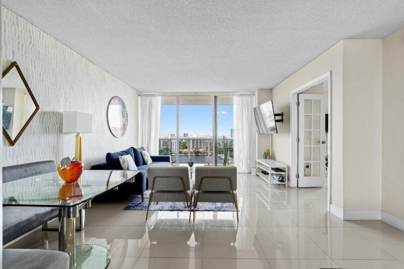 Photo of 3675 Country Club  #2401, Aventura, Florida, 33180 - 1