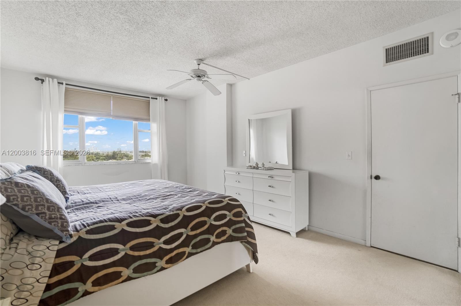 See details 1017 2 / 2 1132 sq. ft. $ 2026-04-19 0 Photo