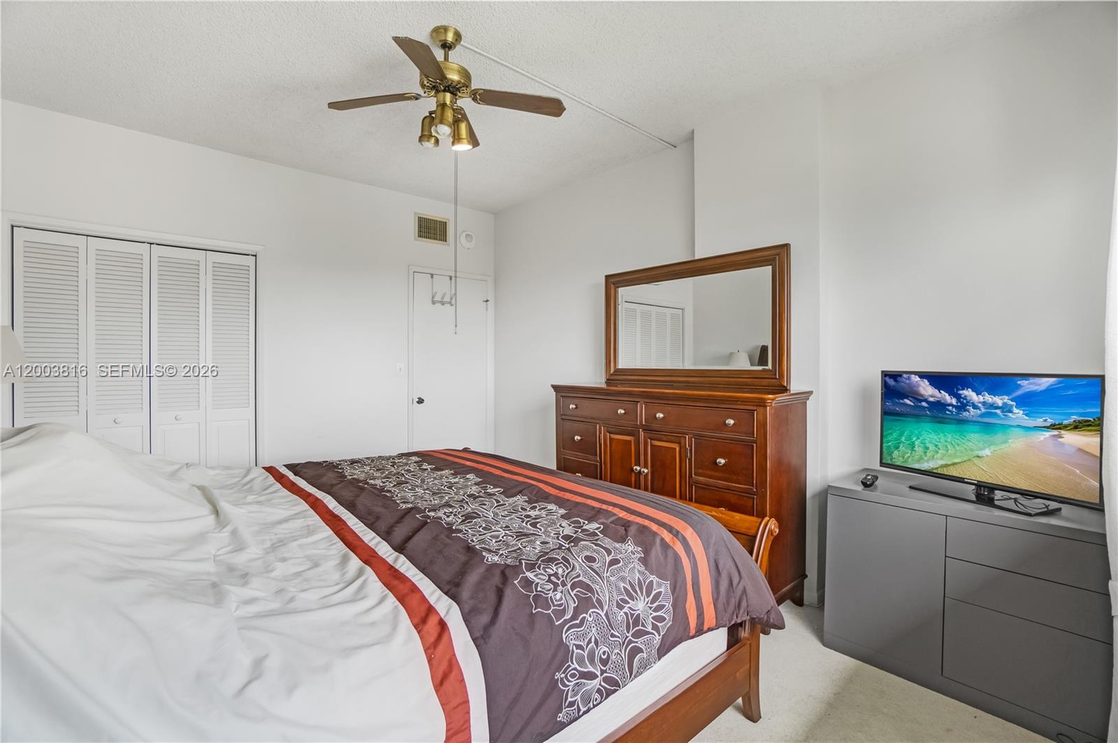See details 1017 2 / 2 1132 sq. ft. $ 2026-04-19 0 Photo