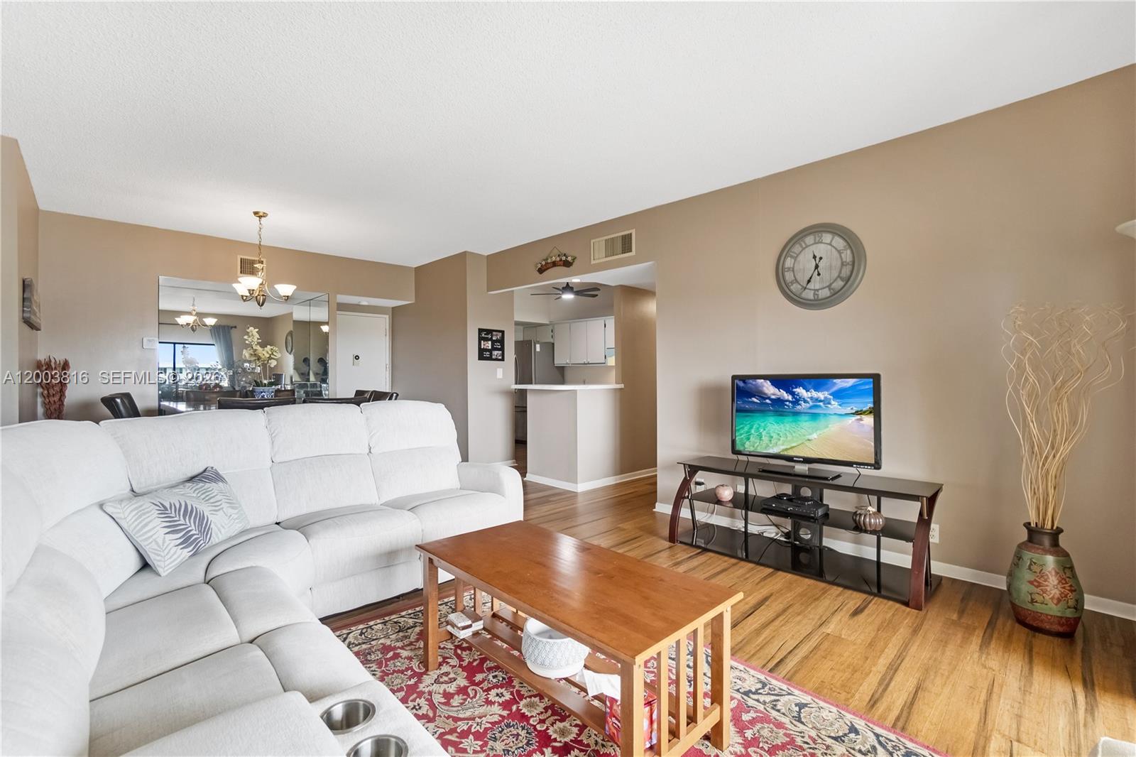 See details 1017 2 / 2 1132 sq. ft. $ 2026-04-19 0 Photo