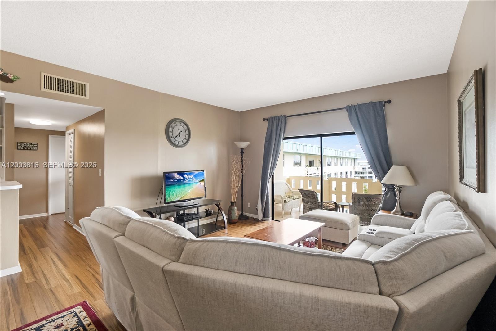 See details 1017 2 / 2 1132 sq. ft. $ 2026-04-19 0 Photo