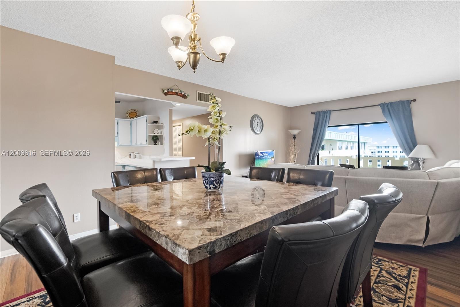 See details 1017 2 / 2 1132 sq. ft. $ 2026-04-19 0 Photo