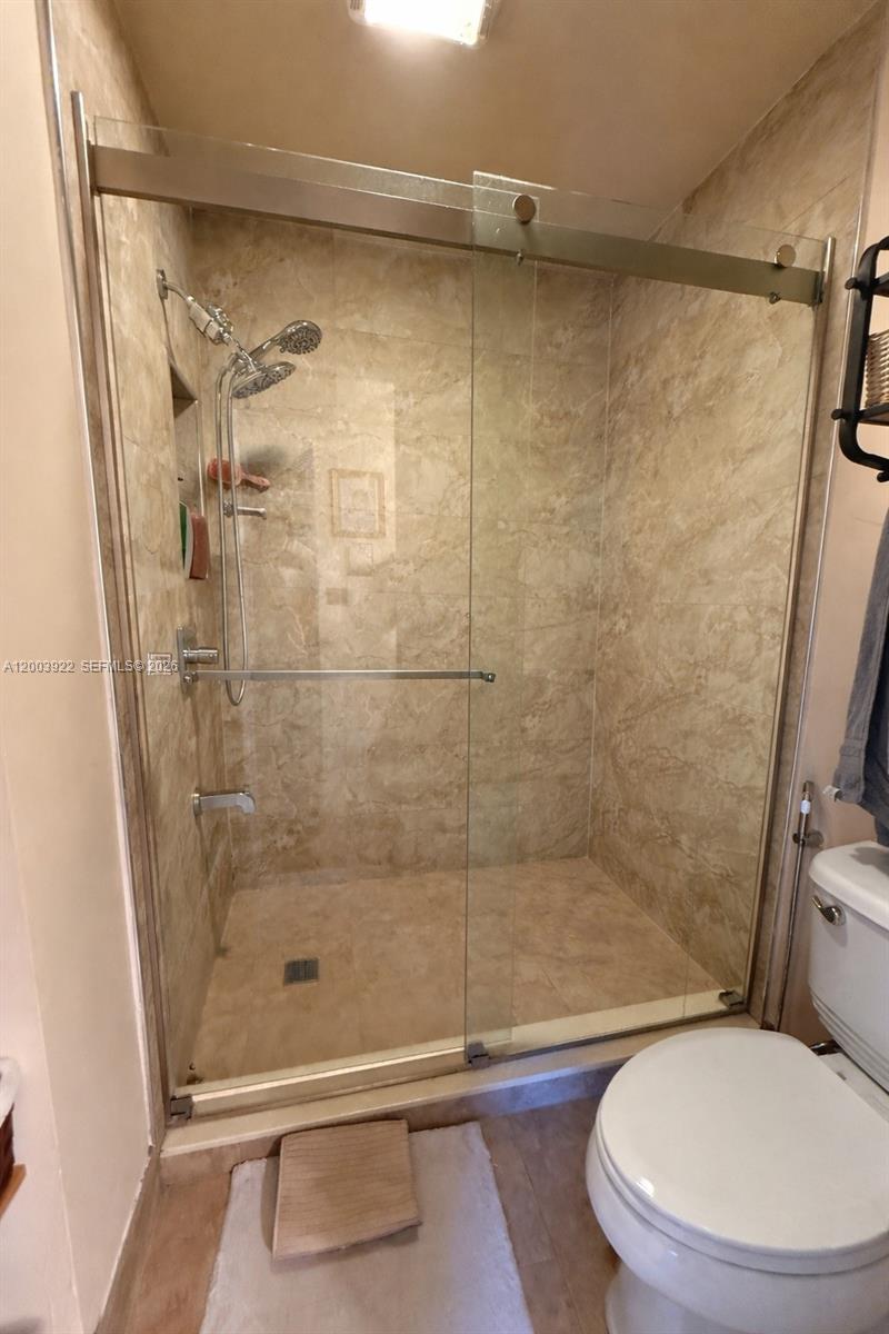 9251 3 / 3 1472 sq. ft. $ 2026-04-20 0 Photo