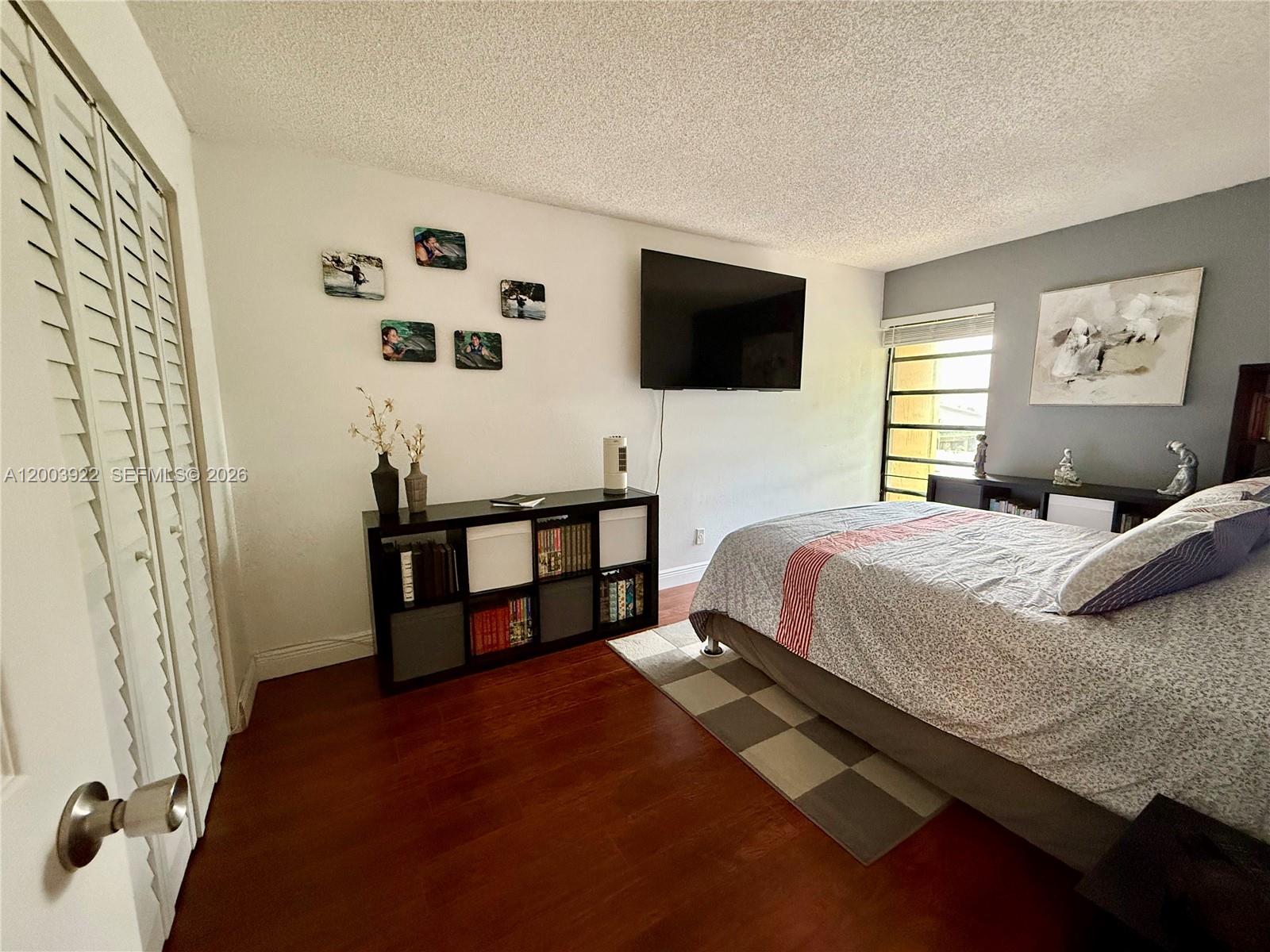 9251 3 / 3 1472 sq. ft. $ 2026-04-20 0 Photo