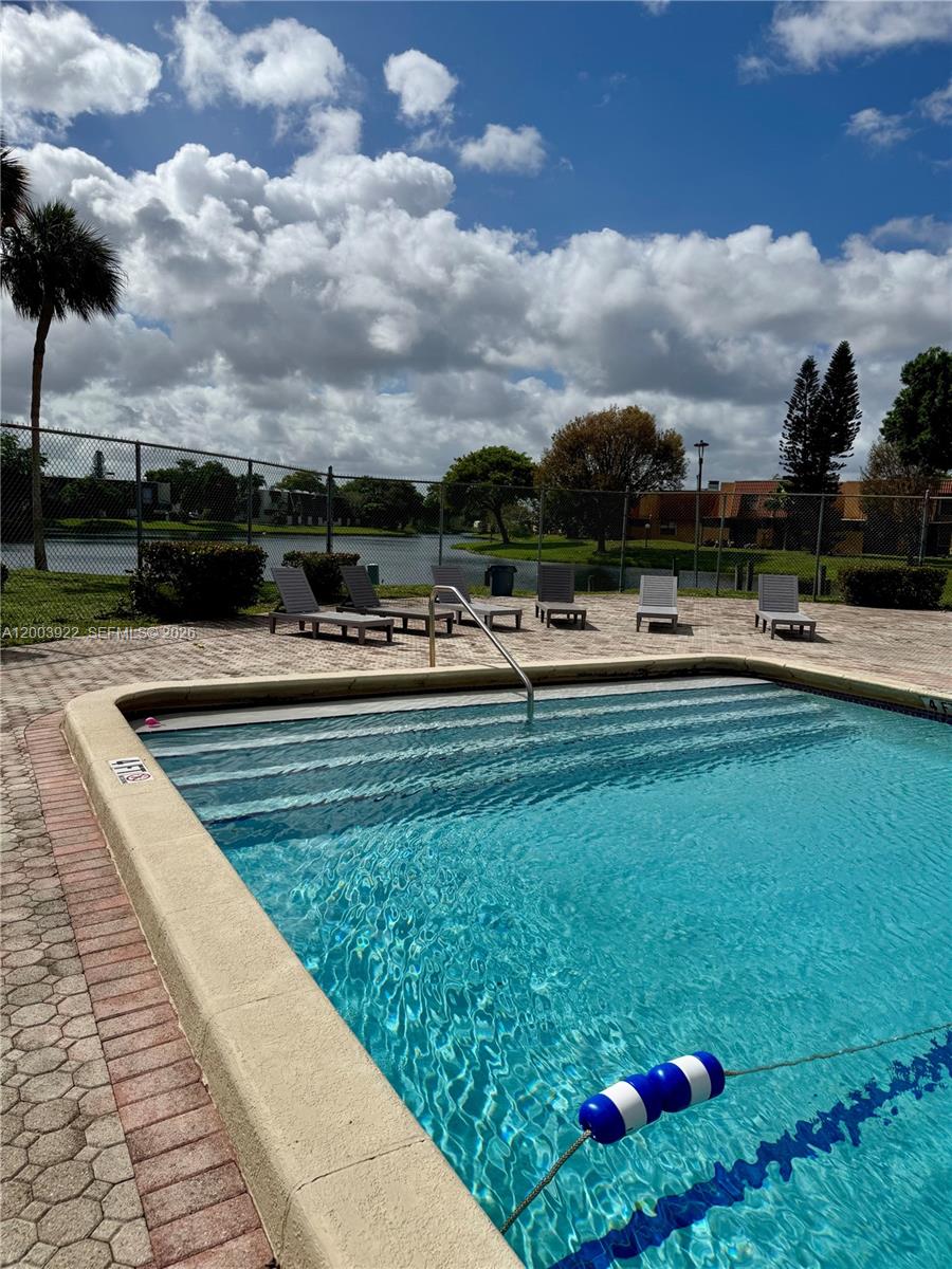 9251 3 / 3 1472 sq. ft. $ 2026-04-20 0 Photo