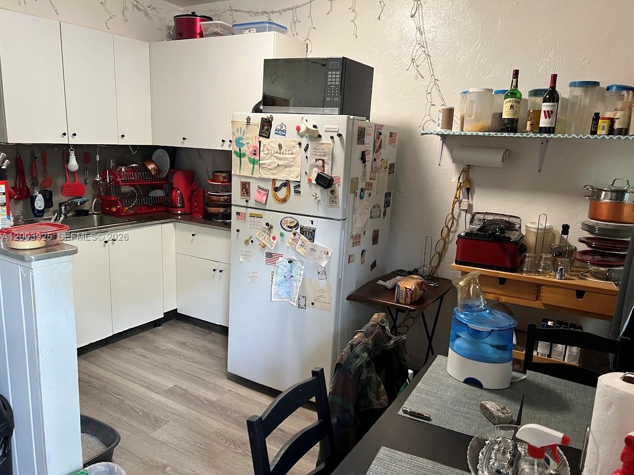 1-9  /   sq. ft. $ 2026-04-20 0 Photo