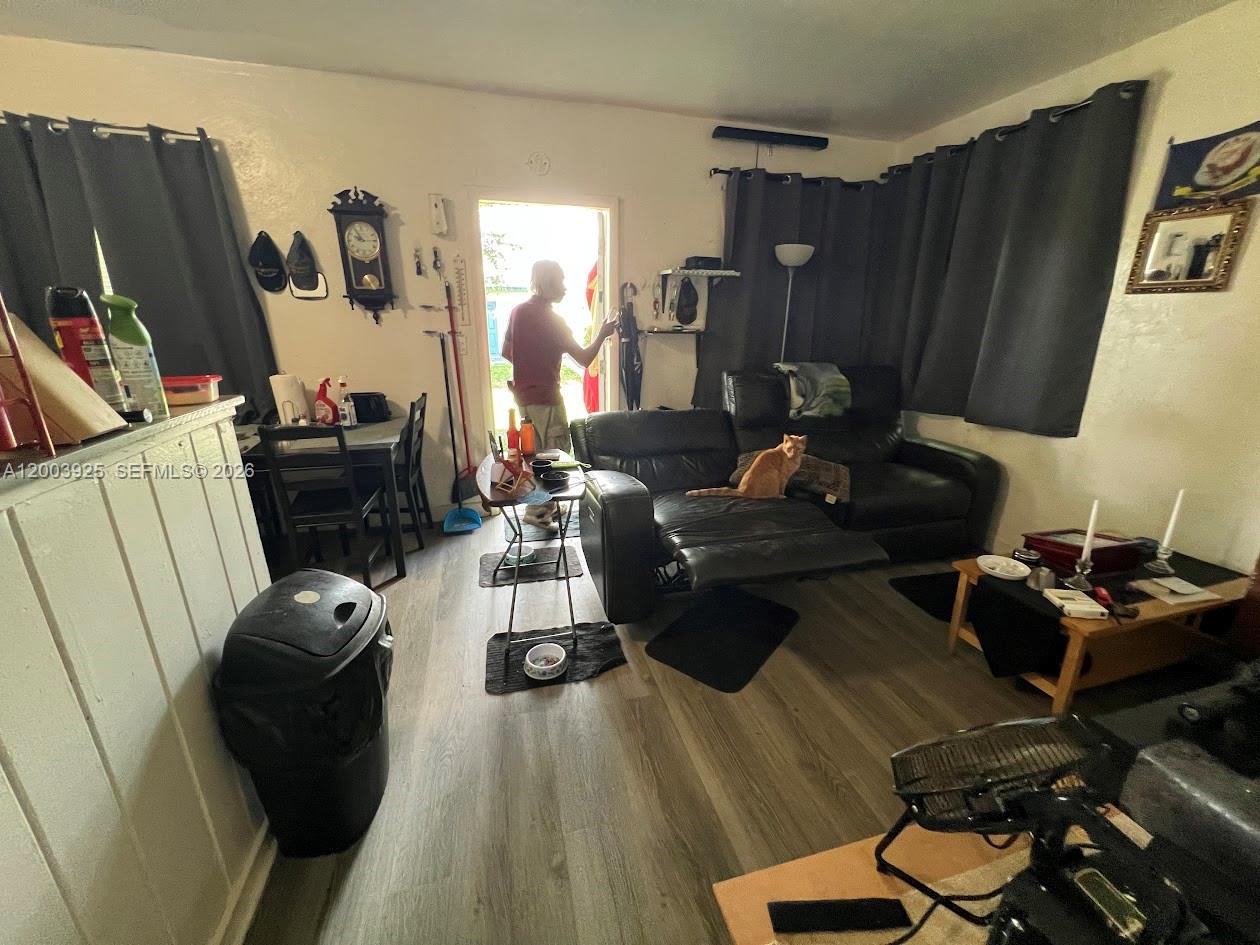 1-9  /   sq. ft. $ 2026-04-20 0 Photo