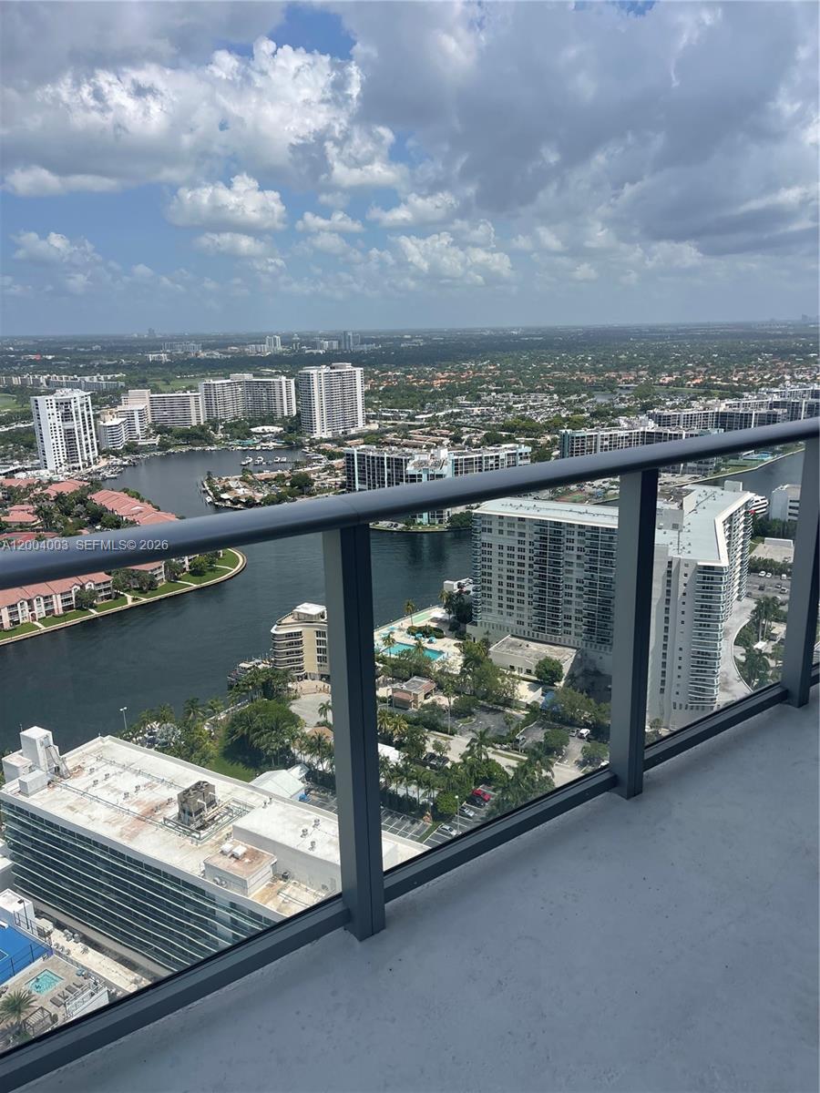 3411 2 / 2 1087 sq. ft. $ 2026-04-20 0 Photo