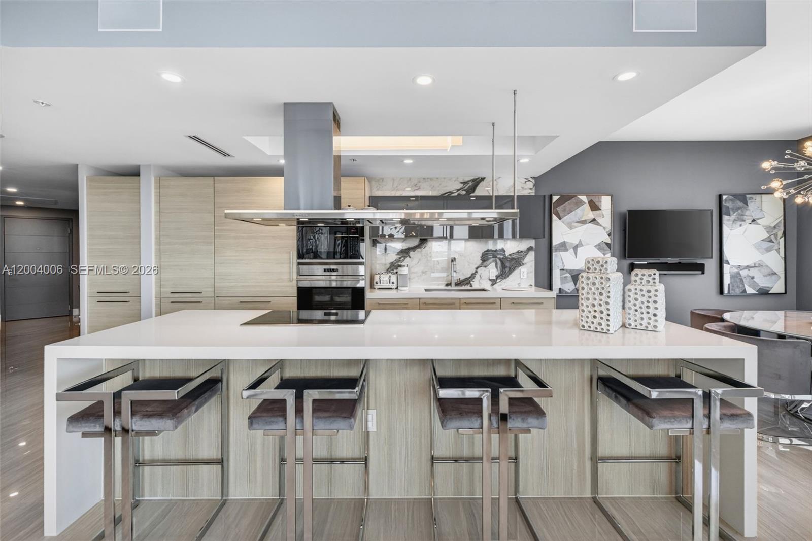 Photo of 17111 Biscayne Blvd  #710, North Miami Beach, Florida, 33160 - 
