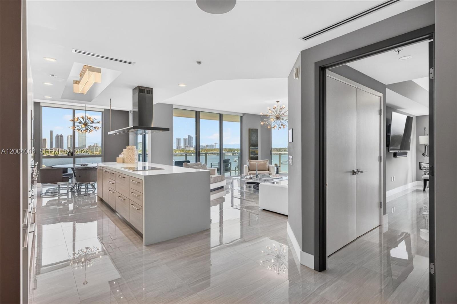 Photo of 17111 Biscayne Blvd  #710, North Miami Beach, Florida, 33160 - 