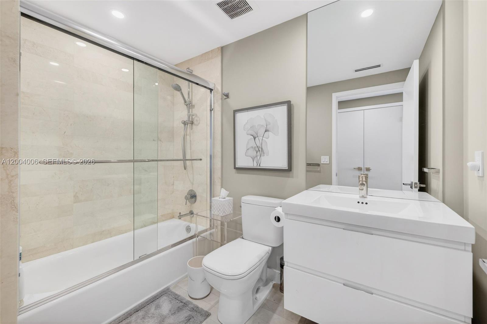 Photo of 17111 Biscayne Blvd  #710, North Miami Beach, Florida, 33160 - 