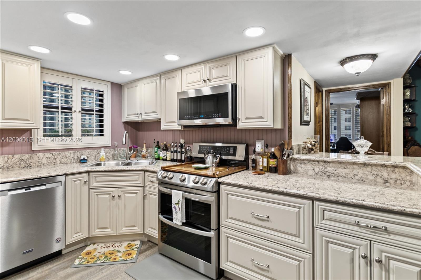 Photo of 1500 Ocean Dr  #2G, Hollywood, Florida, 33019 - 