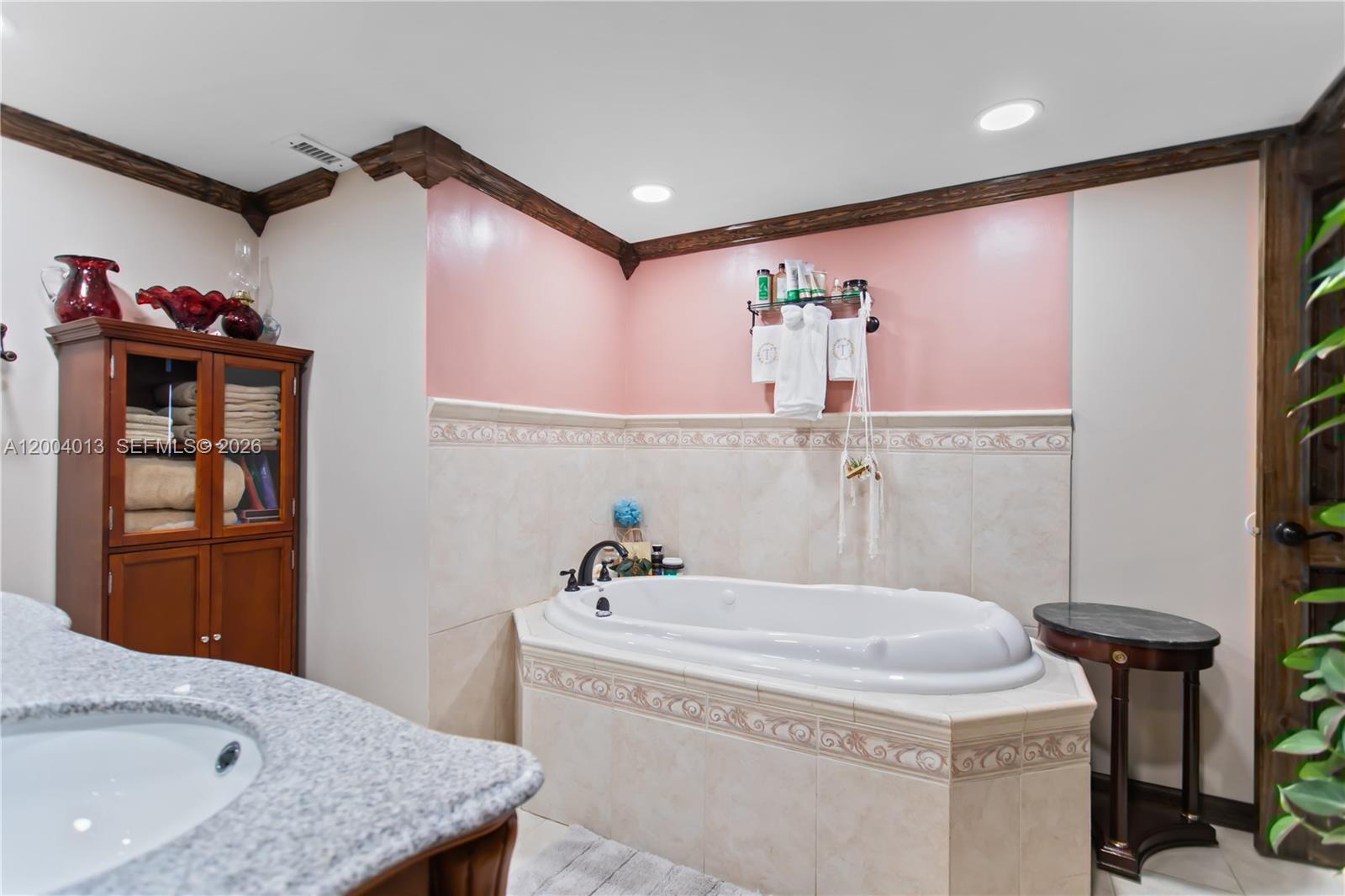 Photo of 1500 Ocean Dr  #2G, Hollywood, Florida, 33019 - 