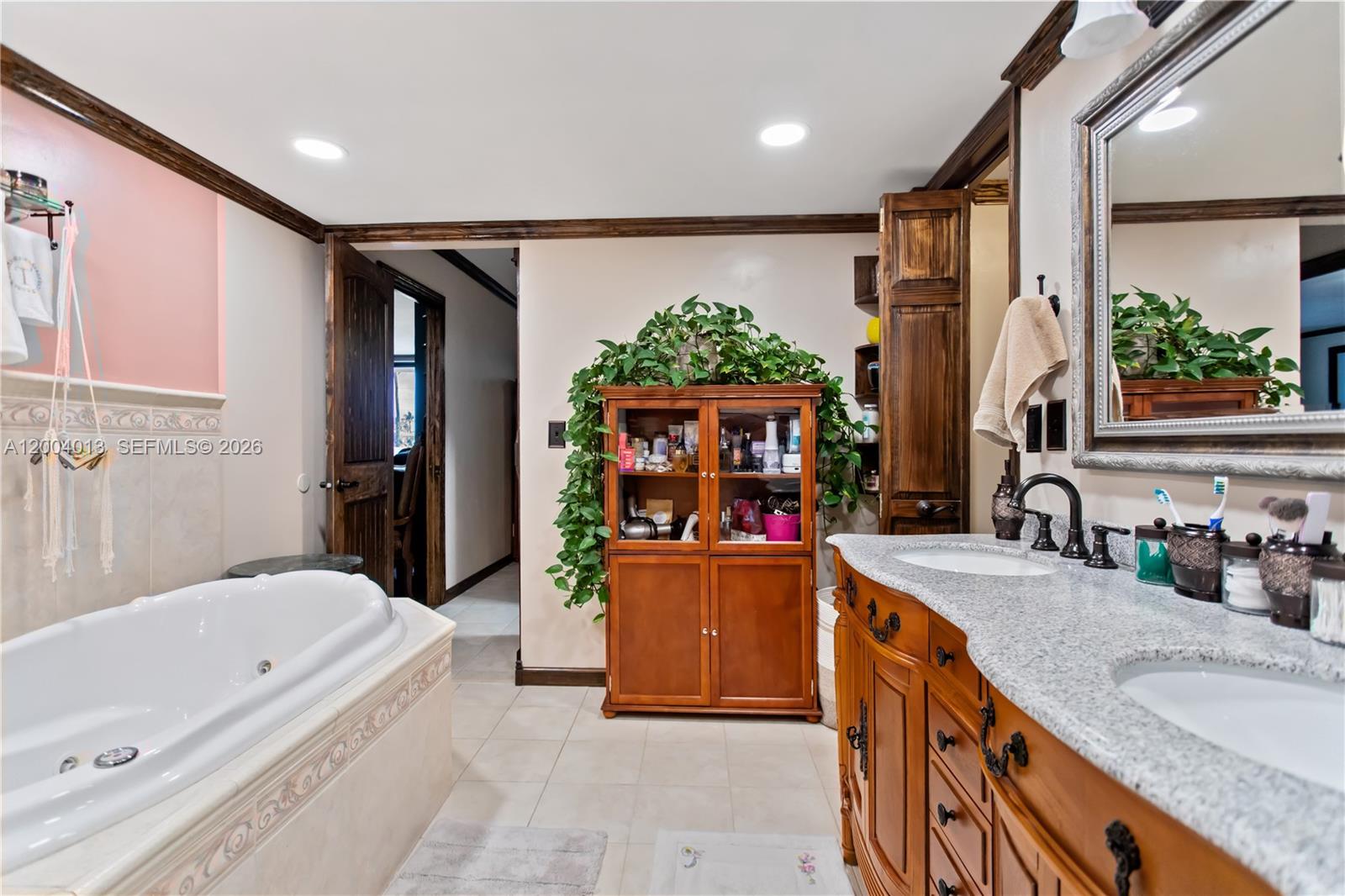 Photo of 1500 Ocean Dr  #2G, Hollywood, Florida, 33019 - 