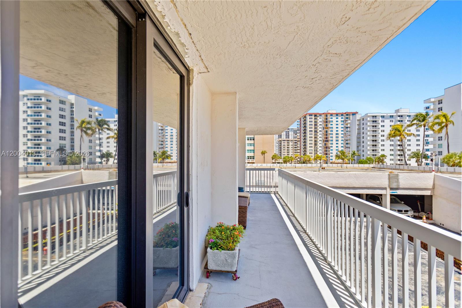 Photo of 1500 Ocean Dr  #2G, Hollywood, Florida, 33019 - 