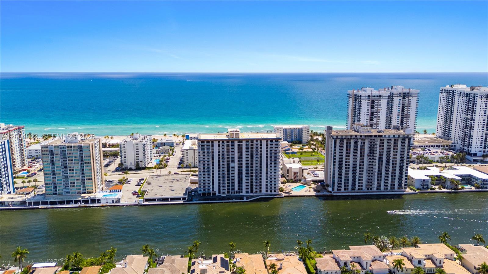 Photo of 1500 Ocean Dr  #2G, Hollywood, Florida, 33019 - 