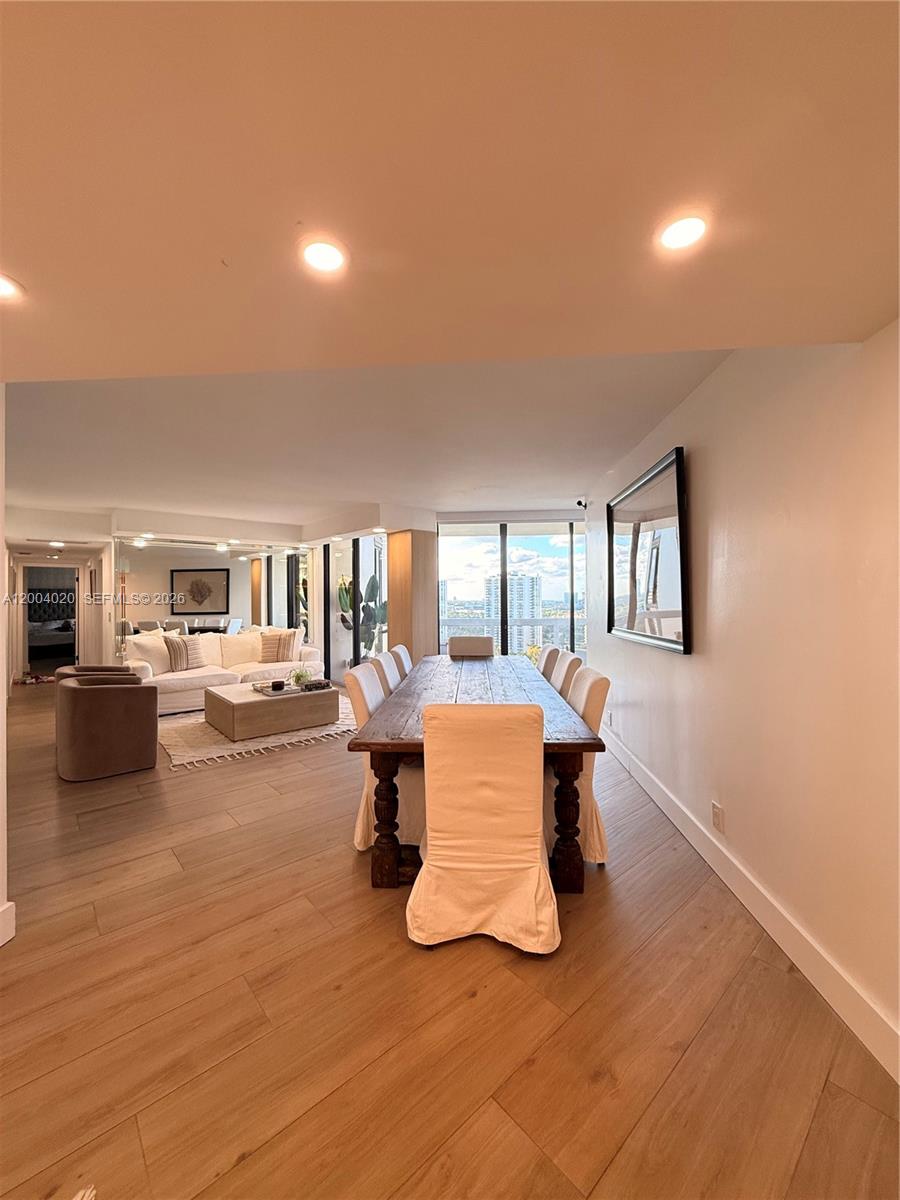 Photo of 20185 Country Club Dr  #1907, Aventura, Florida, 33180 - 