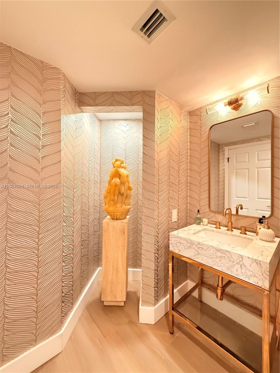 Photo of 20185 Country Club Dr  #1907, Aventura, Florida, 33180 - 