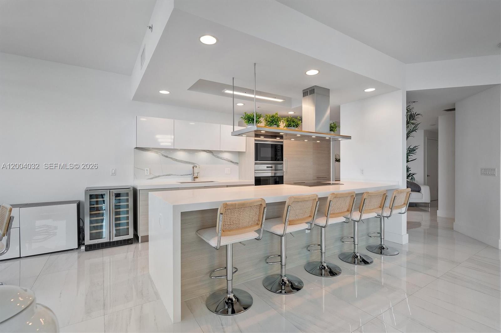 Photo of 17301 Biscayne Blvd  #1010, North Miami Beach, Florida, 33160 - 