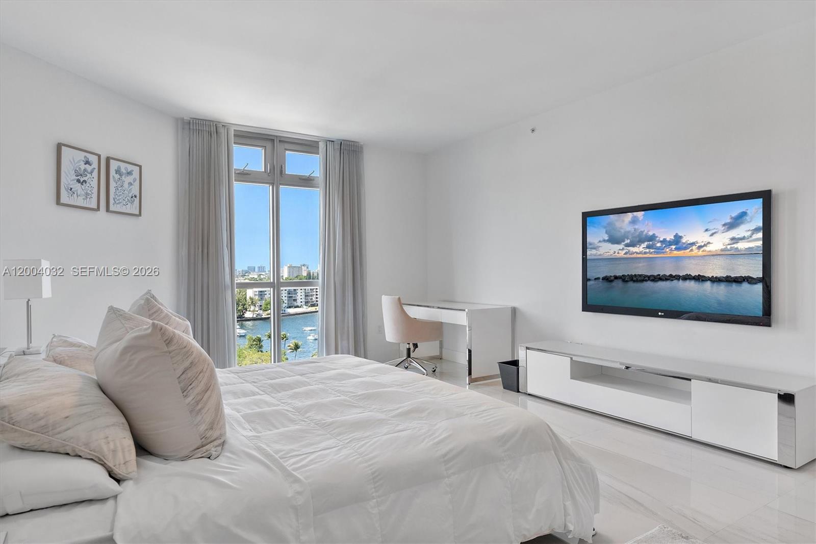 Photo of 17301 Biscayne Blvd  #1010, North Miami Beach, Florida, 33160 - 