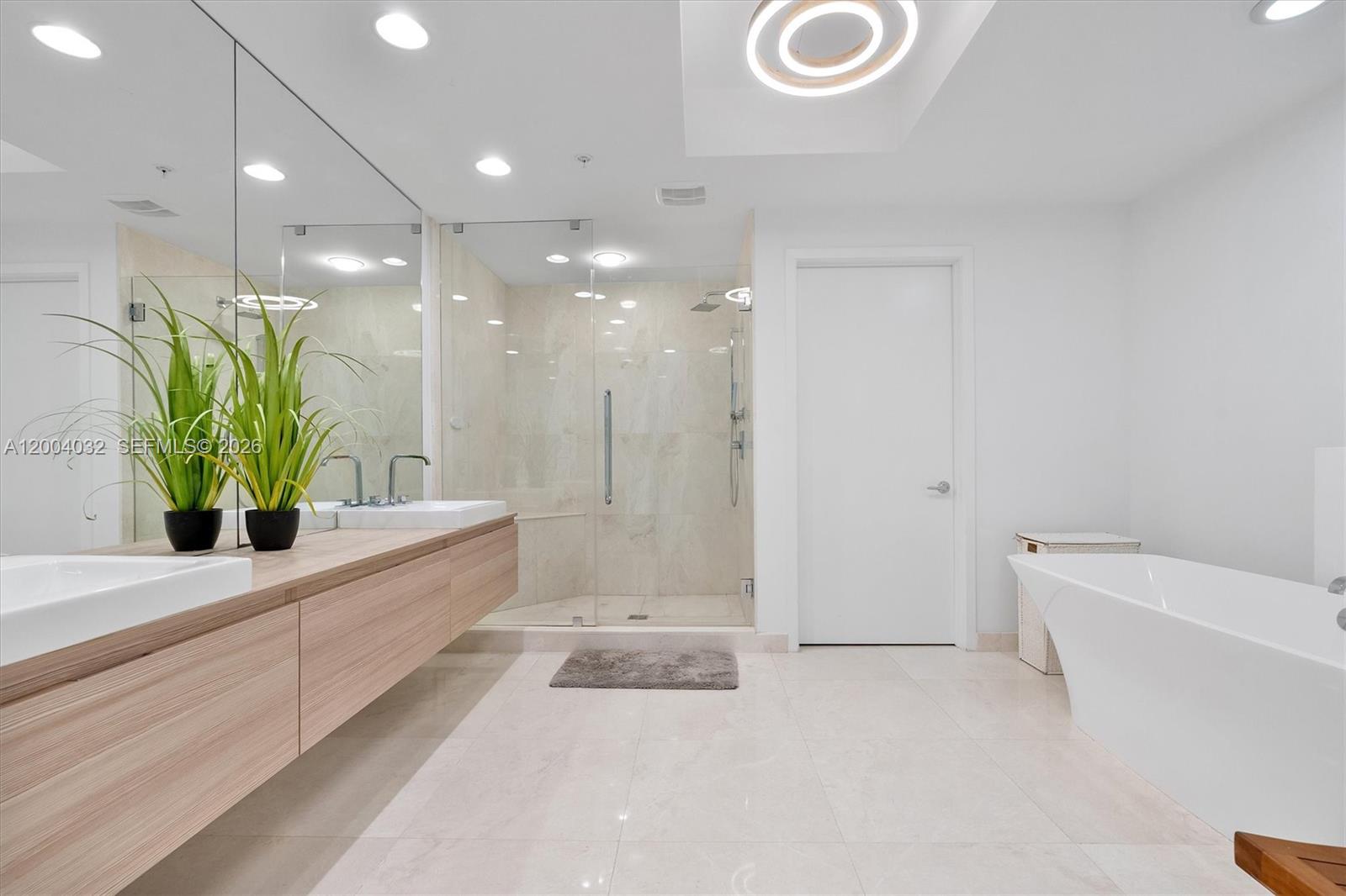 Photo of 17301 Biscayne Blvd  #1010, North Miami Beach, Florida, 33160 - 