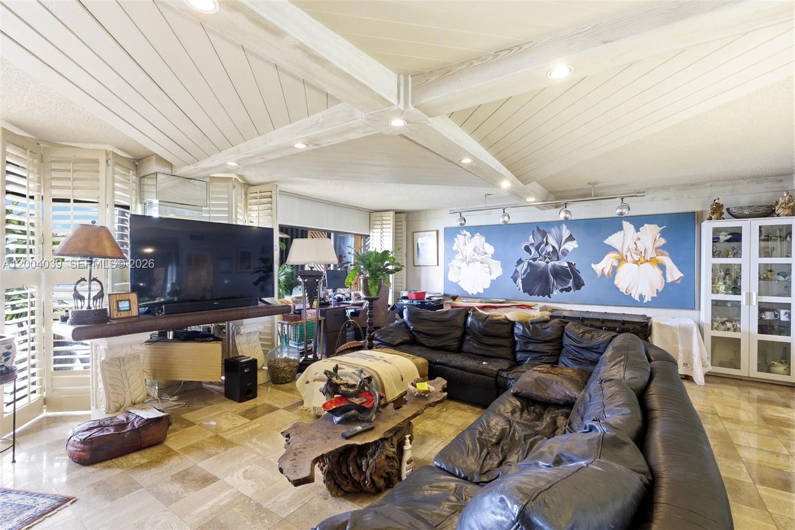 Ver detalles 1505 2 / 3 1950 sq. ft. $ 2026-08-10 0 foto