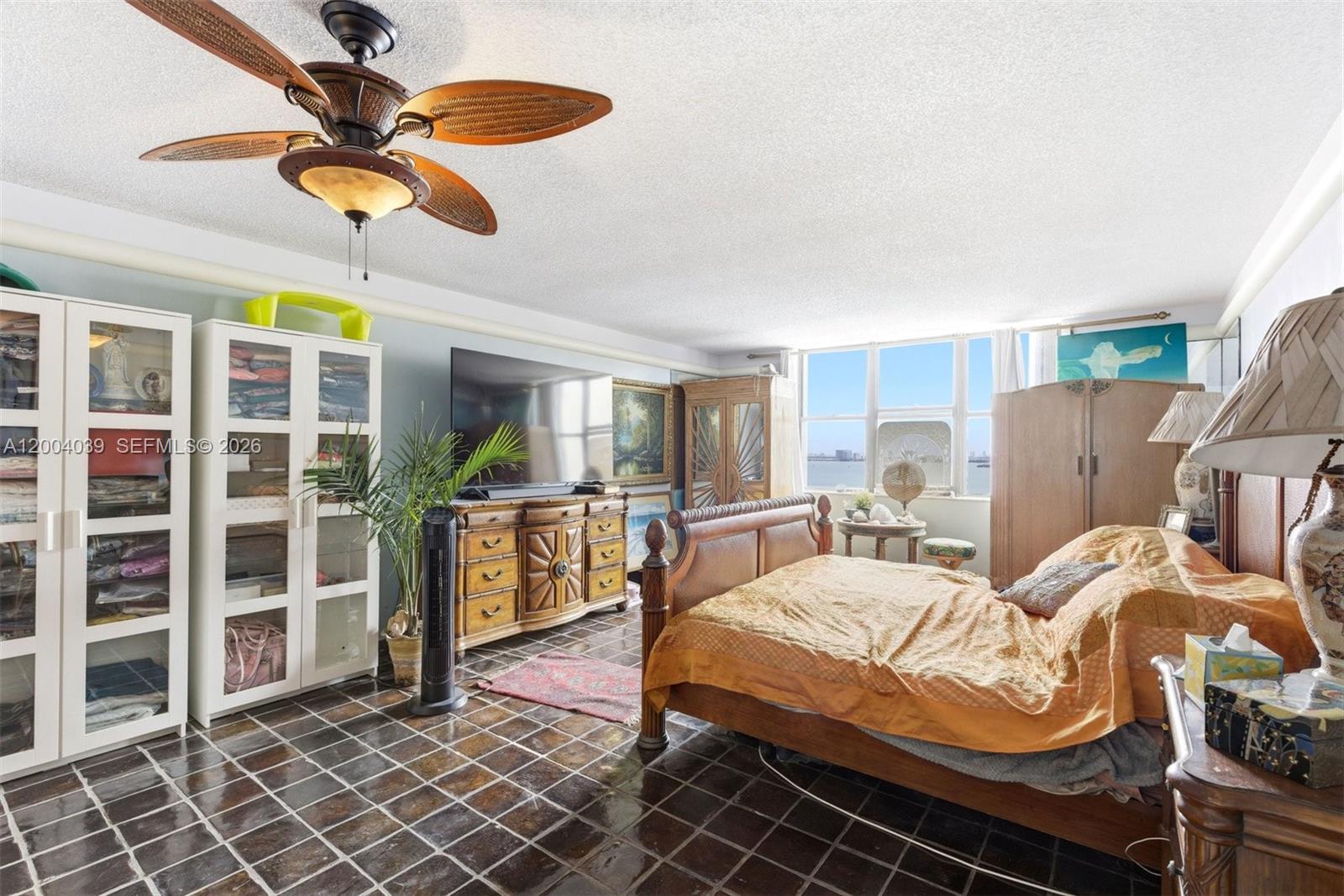 Ver detalles 1505 2 / 3 1950 sq. ft. $ 2026-08-10 0 foto