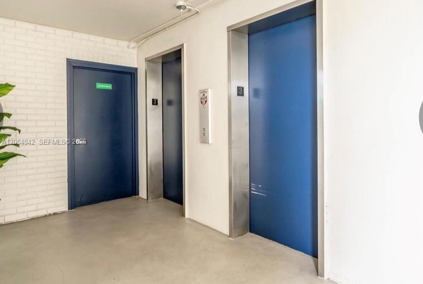 306 1 / 2 873 sq. ft. $ 2026-06-08 0 foto