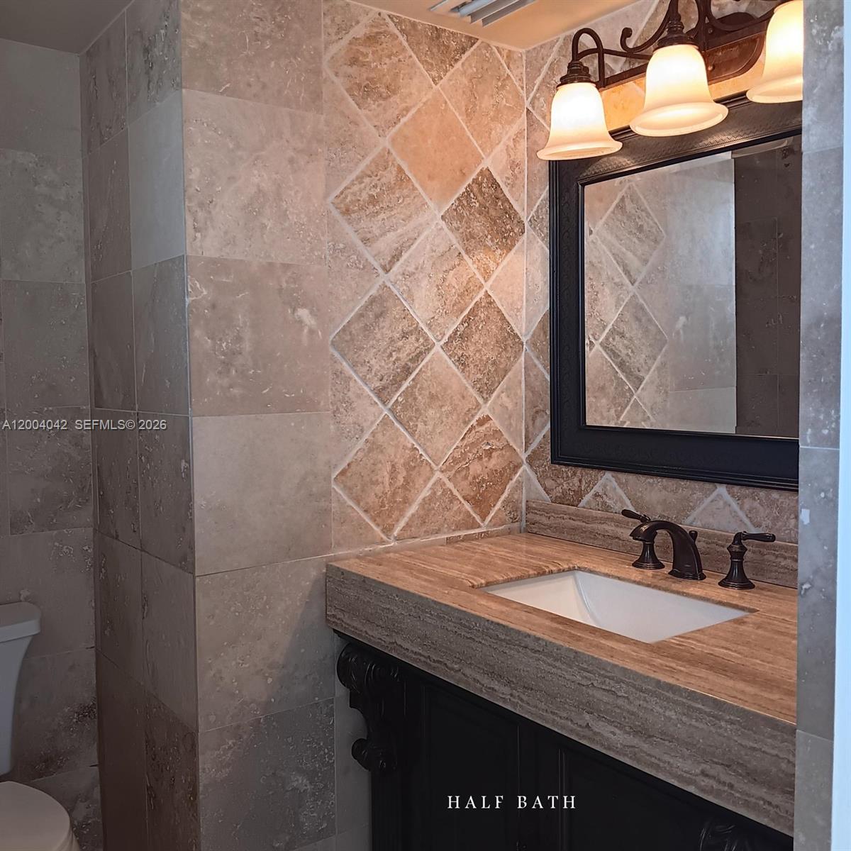 306 1 / 2 873 sq. ft. $ 2026-06-08 0 foto