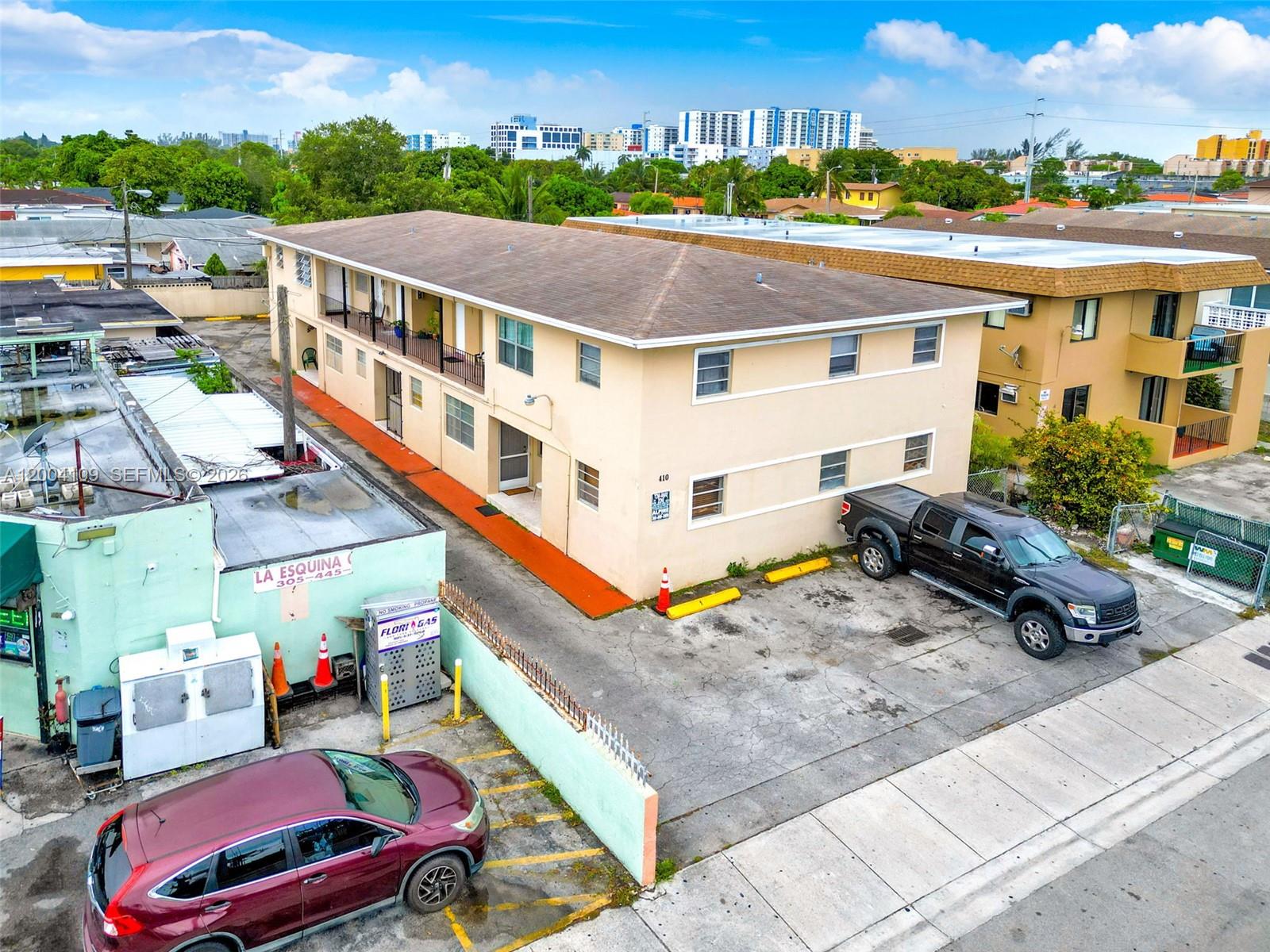   /  6052 sq. ft. $ 2026-04-20 0 Photo