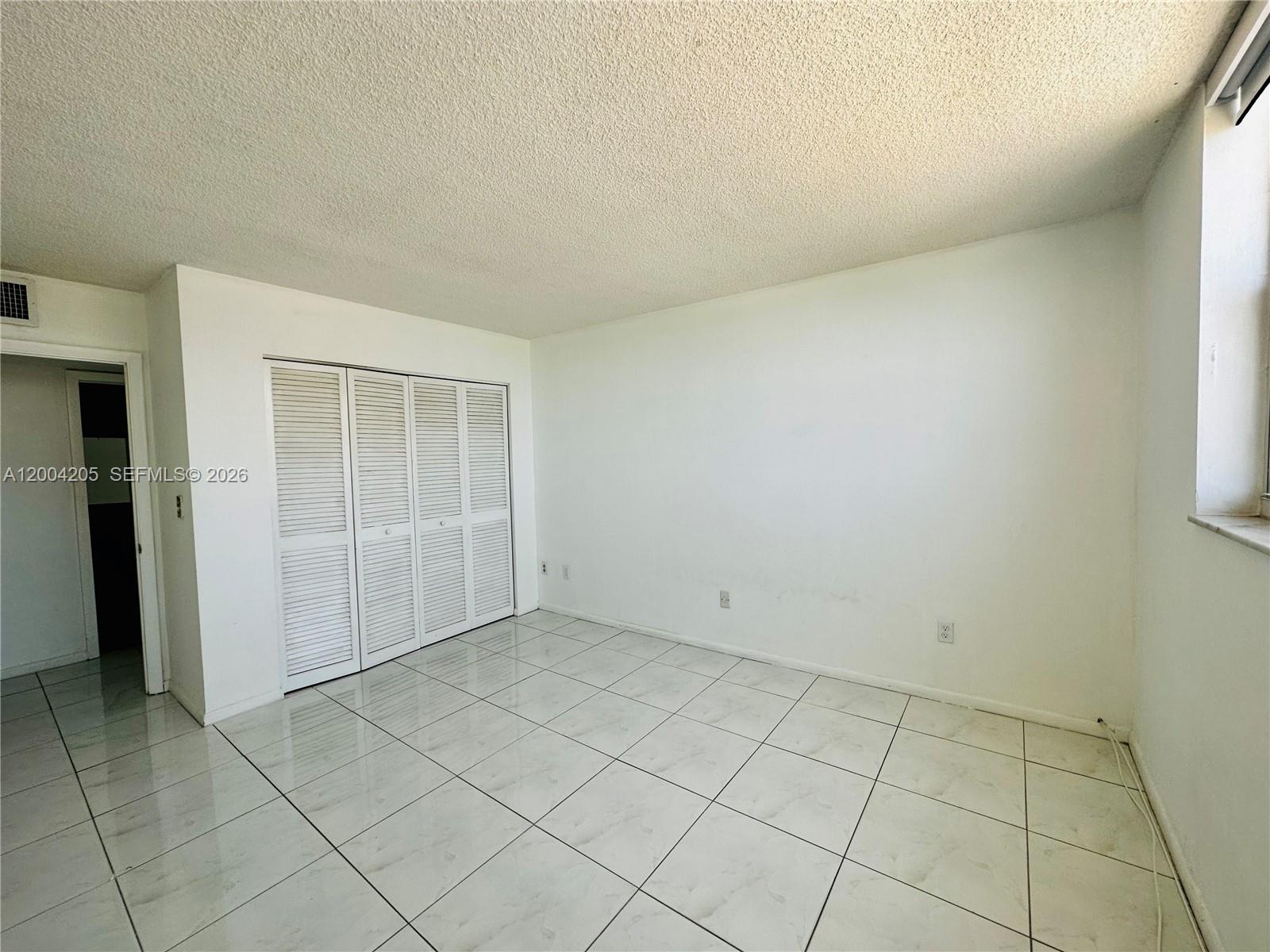 Photo of 1501 Ocean Dr  #1202, Hollywood, Florida, 33019 - 