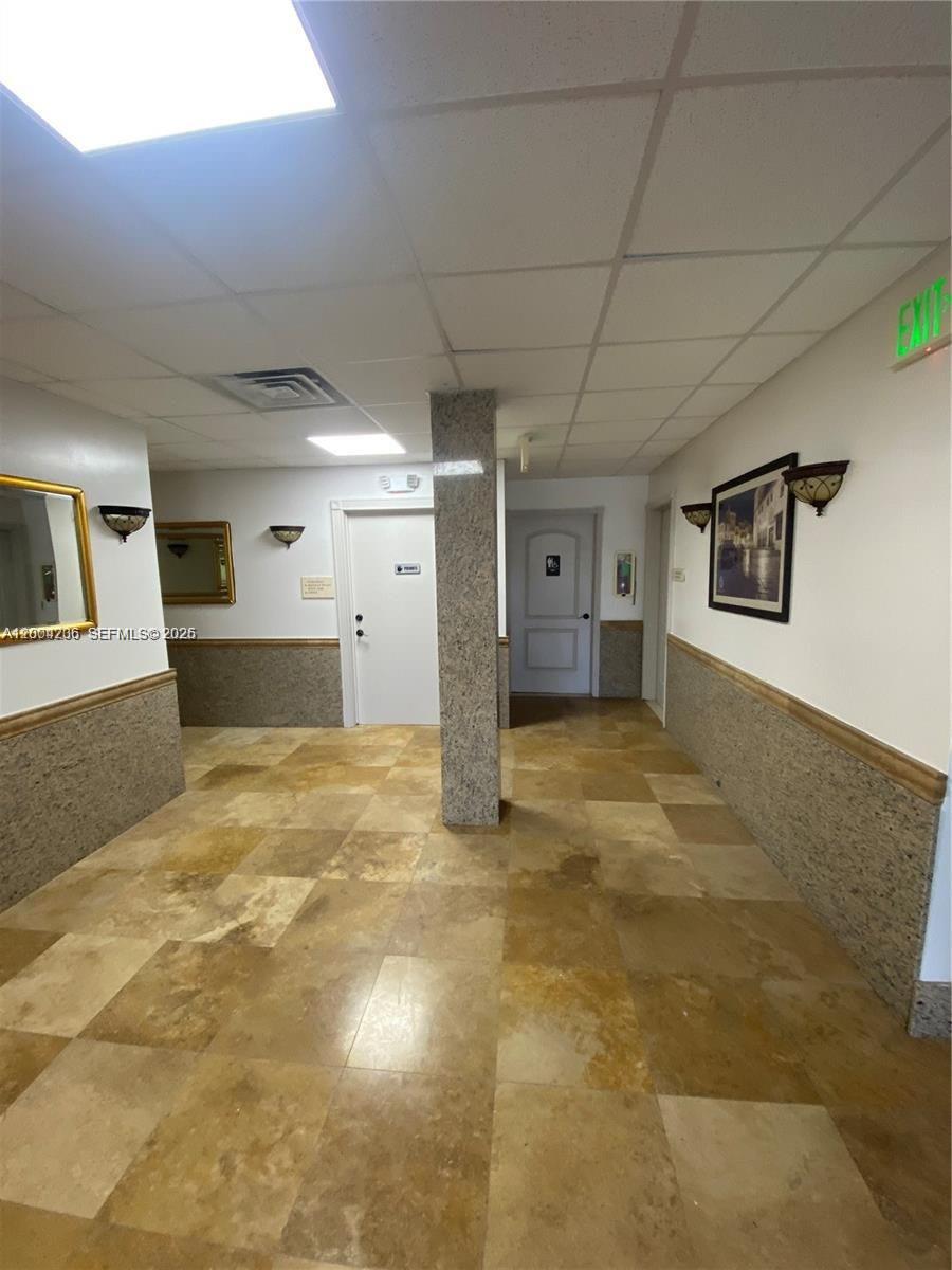 6  /   sq. ft. $ 2026-04-20 0 Photo