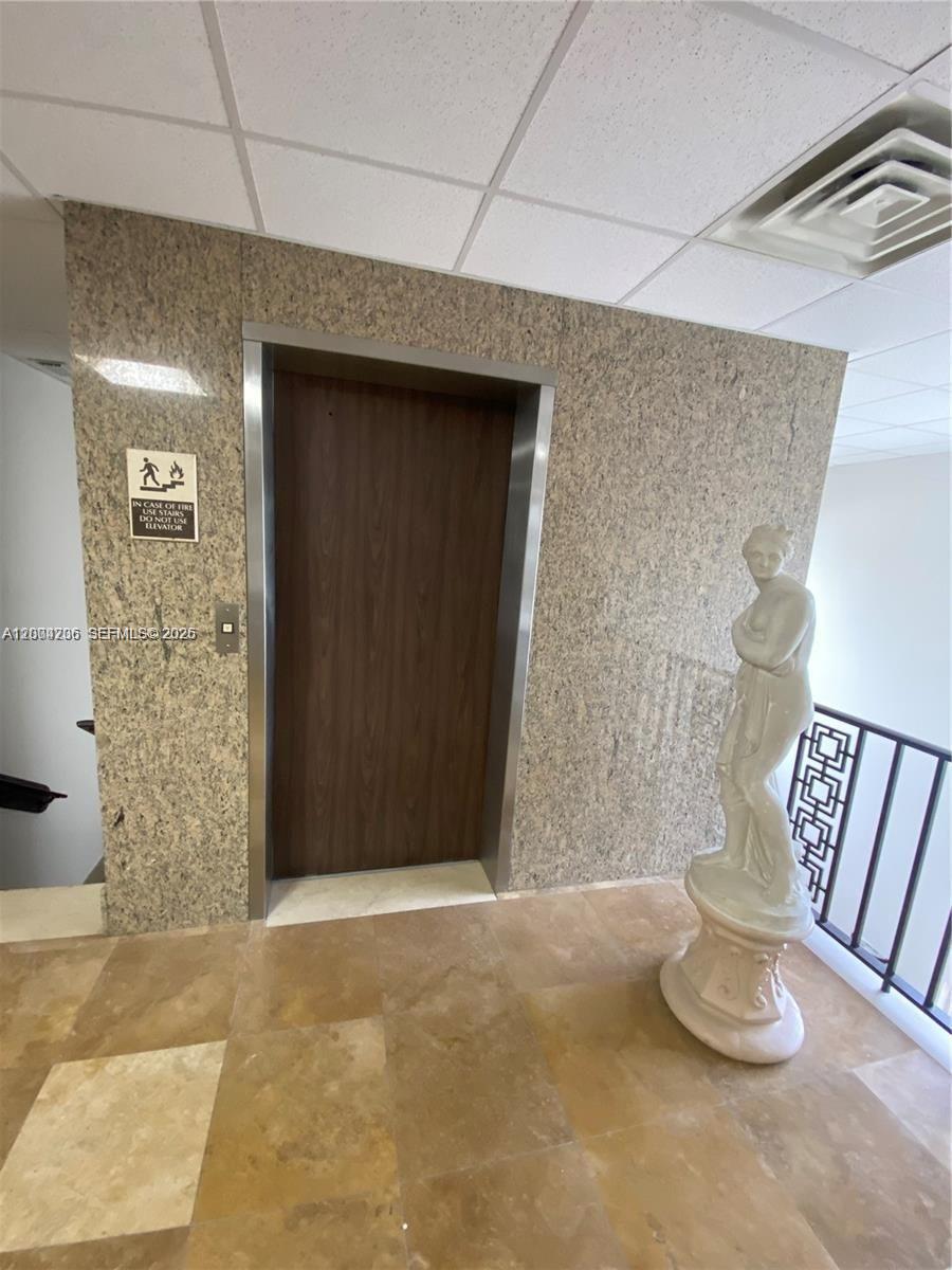 6  /   sq. ft. $ 2026-04-20 0 Photo