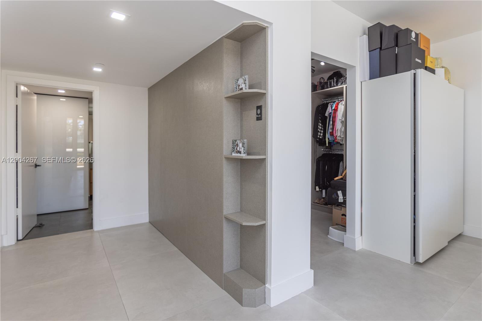 Photo of 20191 Country Club Dr  #TH9, Aventura, Florida, 33180 - 