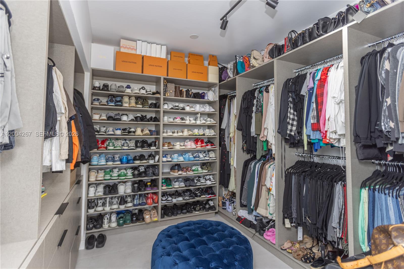 Photo of 20191 Country Club Dr  #TH9, Aventura, Florida, 33180 - 