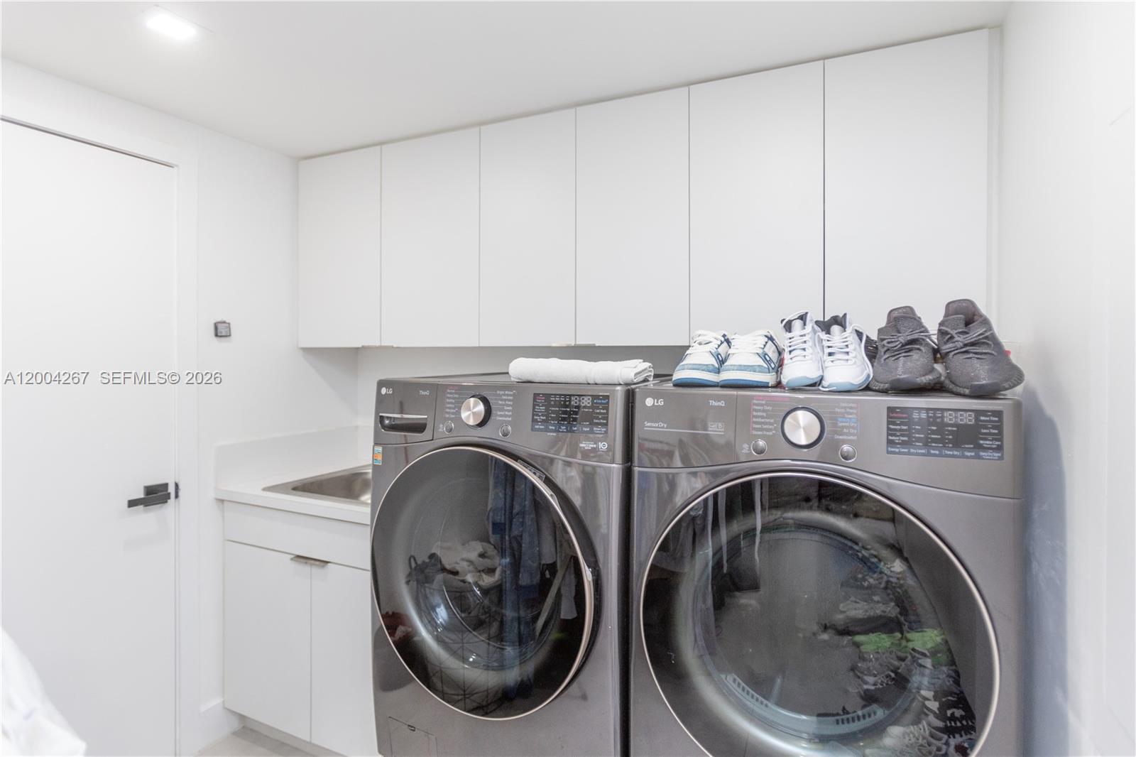 Photo of 20191 Country Club Dr  #TH9, Aventura, Florida, 33180 - 