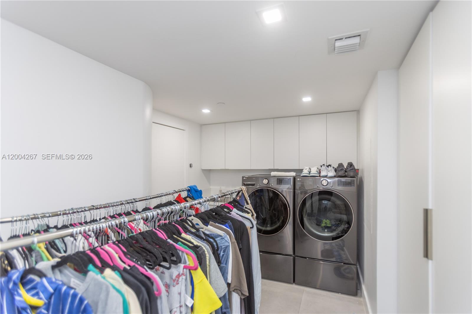 Photo of 20191 Country Club Dr  #TH9, Aventura, Florida, 33180 - 