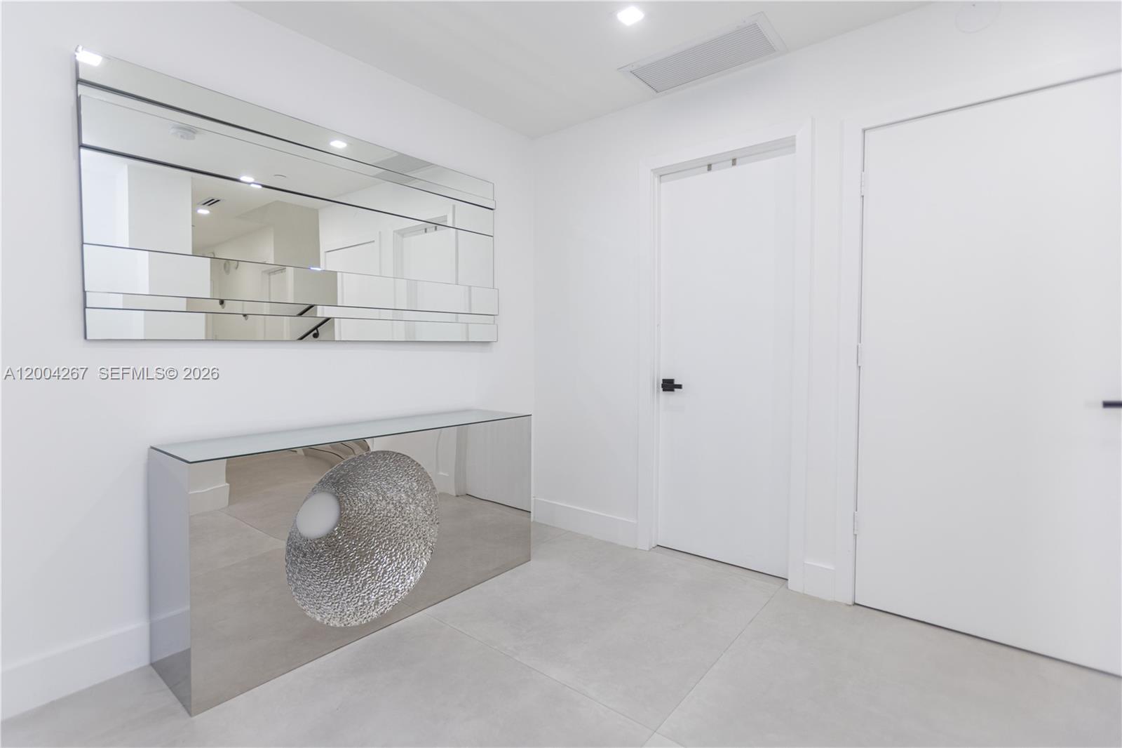 Photo of 20191 Country Club Dr  #TH9, Aventura, Florida, 33180 - 